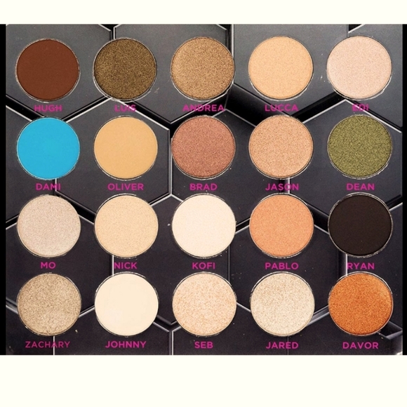 🥳HP💥Barbarella Eyeshadow palette 20 Shades - Picture 3 of 4